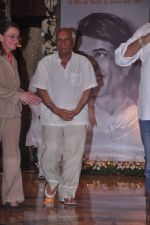 at Rajesh Khanna chautha in Mumbai on 21st July 2012 (188).JPG